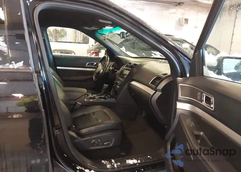 2016 Ford Explorer Xlt z USA, uszkodzony, nr VIN 1FM5K8D88GGA03644